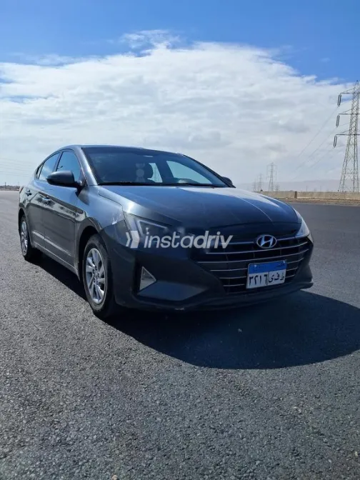 هيونداي إلنترا اى دى 2020 أبيض مستعملة للبيع - 5