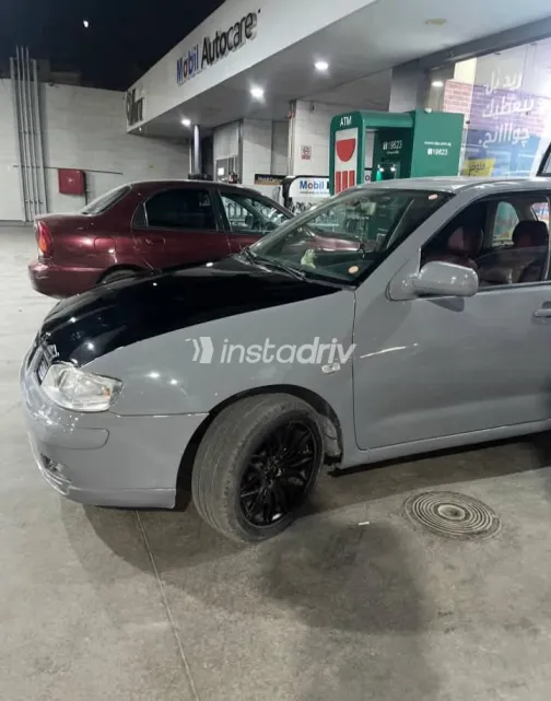 سيات ابيزا 2001 أبيض مستعملة للبيع - 5