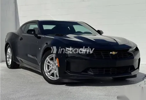 شيفروليه كمارو 2023 أسود مستعملة للبيع - 1