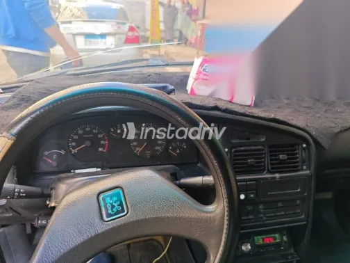 بيجو 405 1996 أخضر مستعملة للبيع - 4