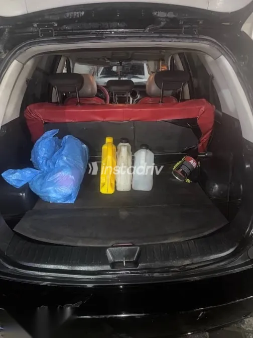 كيا كارينز 2010 أسود مستعملة للبيع - 6