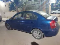 هيونداي اكسنت 2010 أزرق غامق مستعملة للبيع