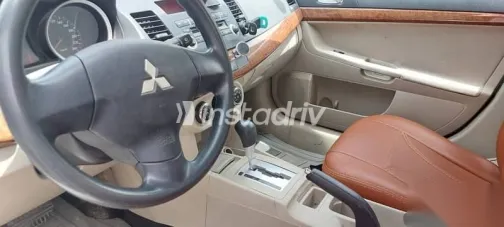 ميتسوبيشي لانسر 2011 أبيض مستعملة للبيع - 7