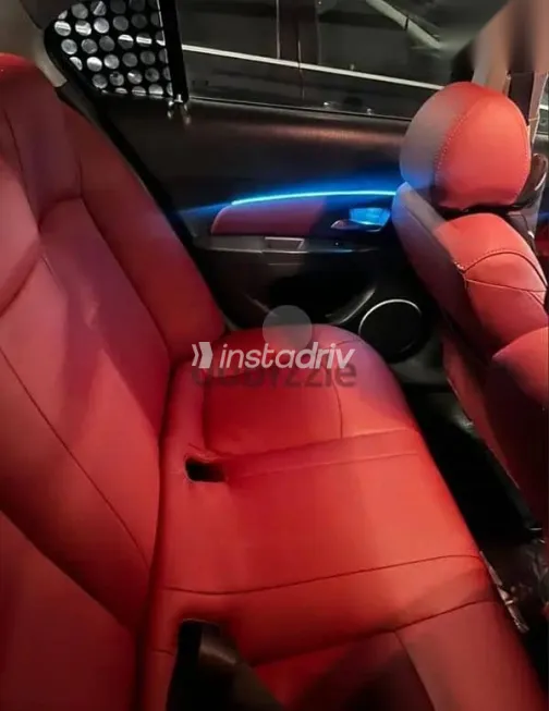 Chevrolet Cruze 2010 Silver Used for Sale - 7