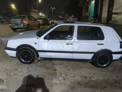 فولكس فاغن جولف 1992 أبيض مستعملة للبيع - 4