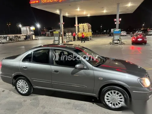 نيسان صنى 2012 رمادي مستعملة للبيع - 3