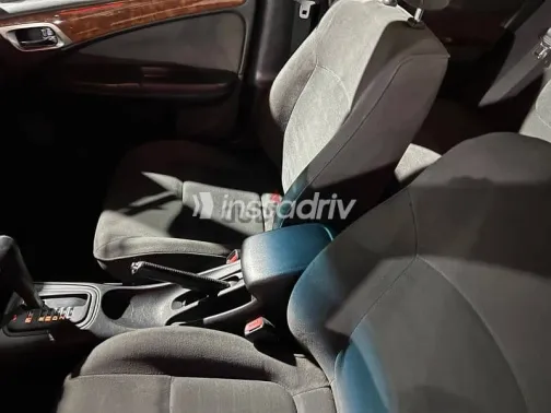 نيسان صنى 2012 رمادي مستعملة للبيع - 9