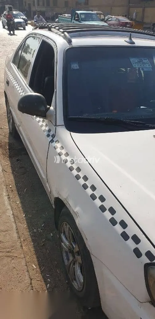 هيونداي فيرنا 2008 أبيض مستعملة للبيع - 5