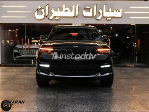 جيب جراند شيروكي 2024 أسود مستعملة للبيع - 1