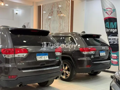جيب شيروكي 2016 رمادي مستعملة للبيع - 2
