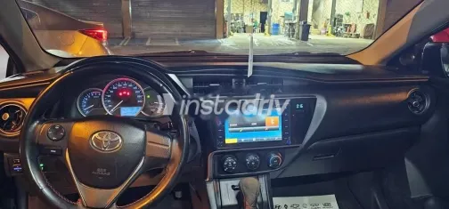 تويوتا كورولا 2019 رمادي غامق مستعملة للبيع - 5