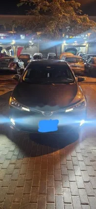 تويوتا كورولا 2019 رمادي غامق مستعملة للبيع