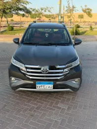 تويوتا رش 2021 أبيض مستعملة للبيع