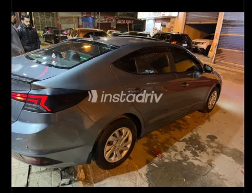 Hyundai Elantra AD 2019 White Used for Sale - 2