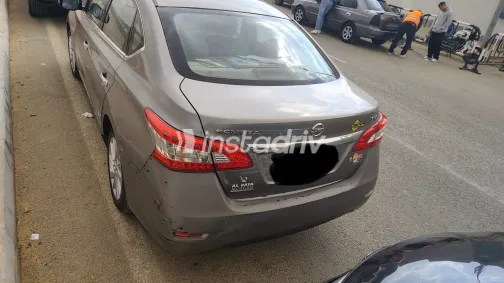 نيسان سنترا 2018 أبيض مستعملة للبيع - 8