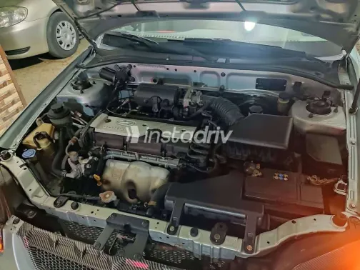 هيونداي فيرنا 2009 أبيض مستعملة للبيع - 6