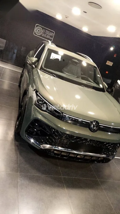 فولكس فاغن تيجون 2026 رمادي جديدة للبيع - 3