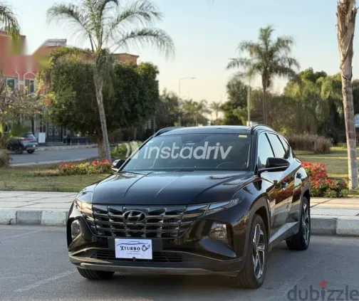 هيونداي توسان 2024 أسود مستعملة للبيع - 2