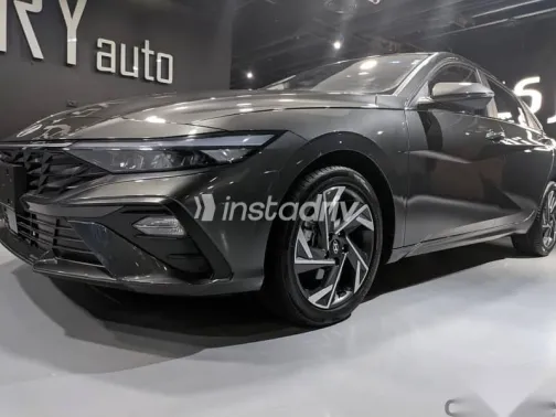 هيونداي إلنترا 2026 رمادي جديدة للبيع - 4