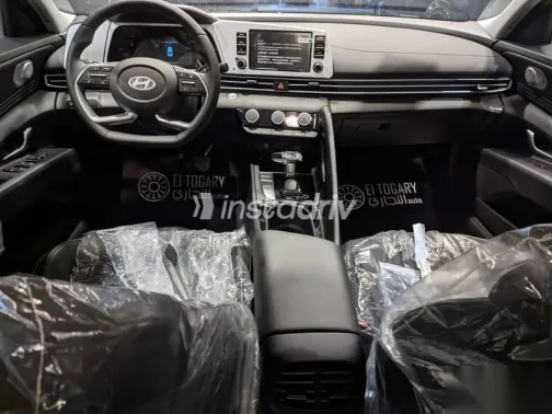 هيونداي إلنترا 2026 رمادي جديدة للبيع - 6