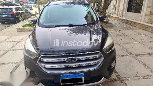 Ford Kuga 2019 Gray Used for Sale - 4