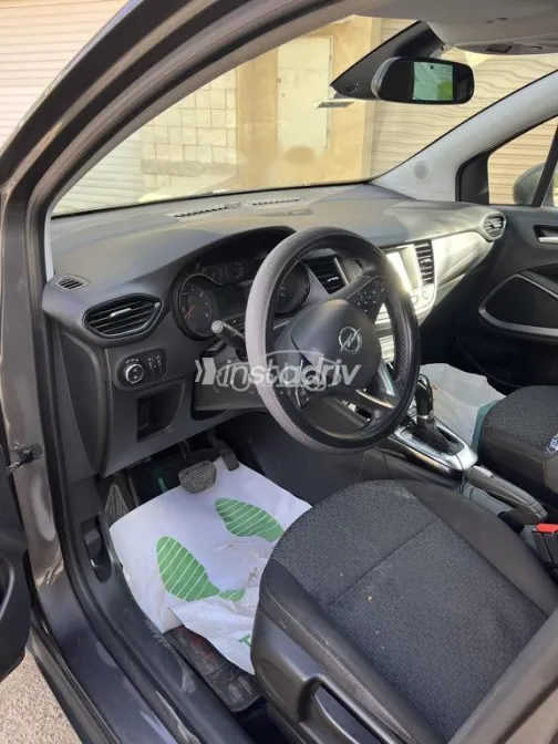 Opel Crossland 2020 White Used for Sale - 2