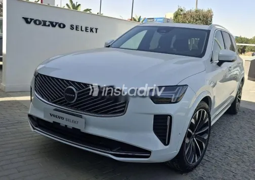 فولفو XC90 2025 أبيض مستعملة للبيع - 1