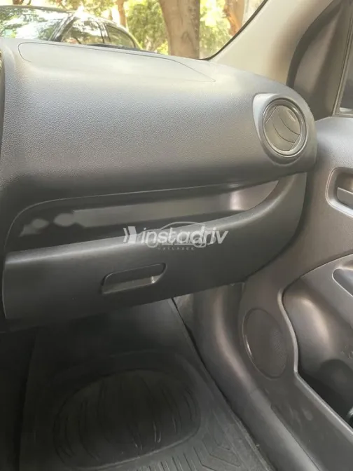 ميتسوبيشي اتراج 2016 أبيض مستعملة للبيع - 4