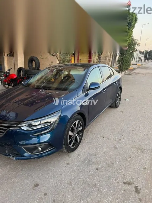رينو ميجان 2020 أزرق غامق مستعملة للبيع - 4