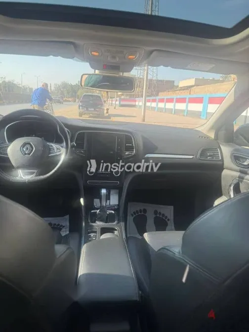 رينو ميجان 2020 أزرق غامق مستعملة للبيع - 8