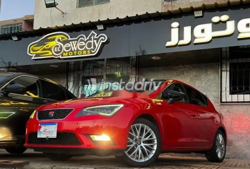 سيات ليون 2016 أحمر مستعملة للبيع - 1
