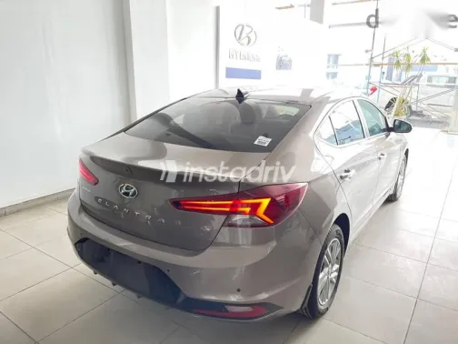 Hyundai Elantra 2026 Gold New for Sale - 3