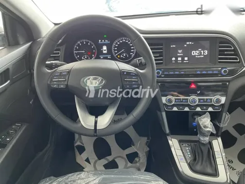 Hyundai Elantra 2026 Gold New for Sale - 9