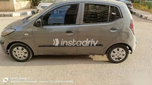 هيونداي I10 2010 فضي مستعملة للبيع - 5