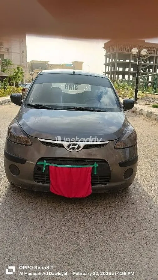 هيونداي I10 2010 فضي مستعملة للبيع - 7