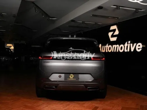 لاند روفر رنج روفر سبورت 2024 فضي مستعملة للبيع - 2