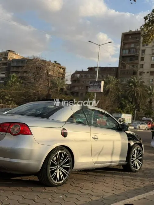 فولكس فاغن ايوس 2008 رمادي مستعملة للبيع - 1