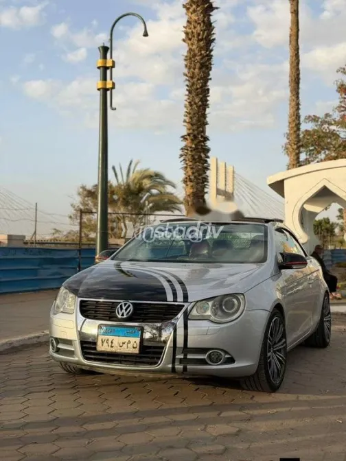 فولكس فاغن ايوس 2008 رمادي مستعملة للبيع - 2