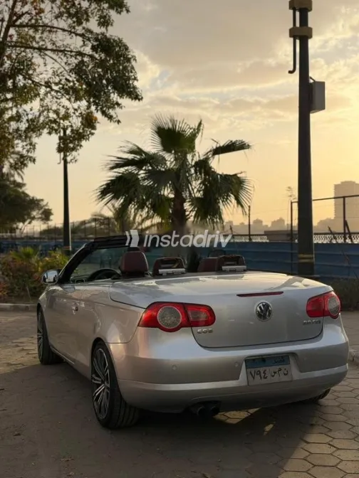 فولكس فاغن ايوس 2008 رمادي مستعملة للبيع - 5