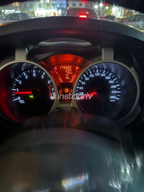 نيسان جوك 2013 أبيض مستعملة للبيع - 4