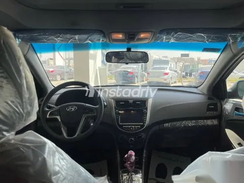 هيونداي اكسنت 2026 بني جديدة للبيع - 7