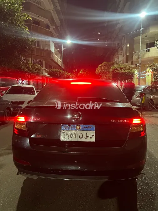 سكودا اوكتافيا 2016 أبيض مستعملة للبيع - 4