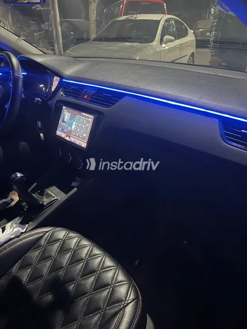 سكودا اوكتافيا 2016 أبيض مستعملة للبيع - 8