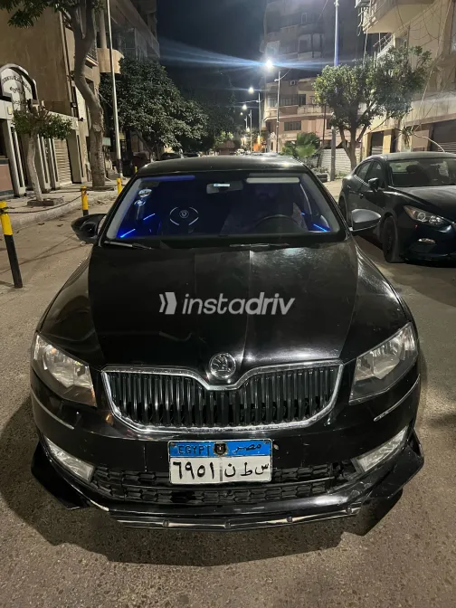 سكودا اوكتافيا 2016 أبيض مستعملة للبيع - 9