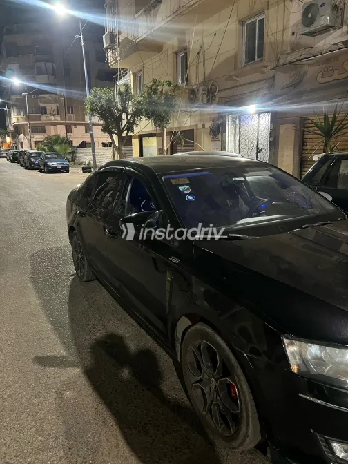 سكودا اوكتافيا 2016 أبيض مستعملة للبيع - 10