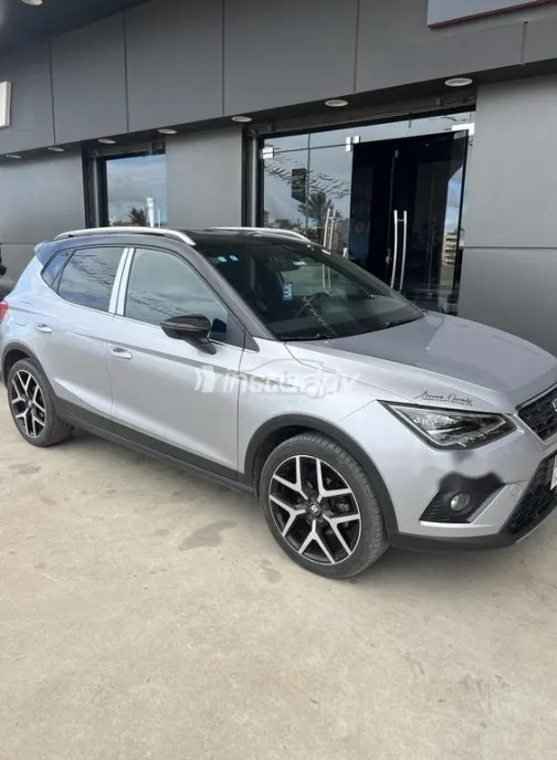 سيات ارونا 2021 أبيض مستعملة للبيع - 1