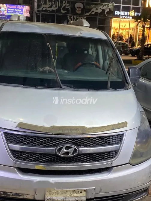 هيونداي H1 2009 رمادي مستعملة للبيع - 1