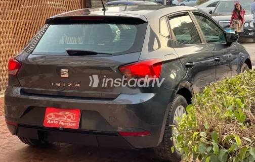 سيات ابيزا 2020 رمادي مستعملة للبيع - 5