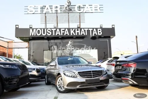 مرسيدس C 180 2019 ذهبي مستعملة للبيع - 2