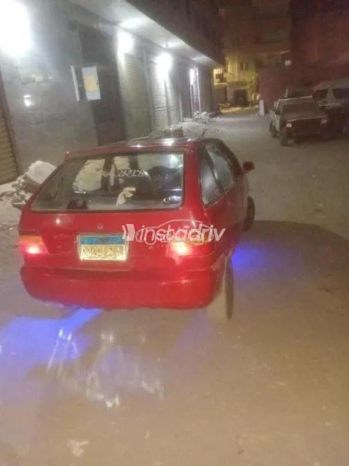 فيات فلوريدا 2004 أحمر مستعملة للبيع - 2